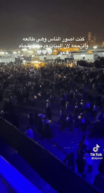 Before that, many spectators left because they thought the show was over