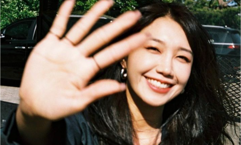Jung Eun-ji thumbnail