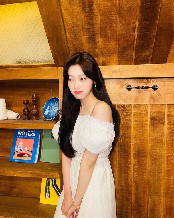 Loona Choerry