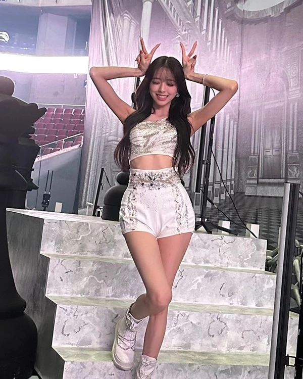 itzy yuna instagram