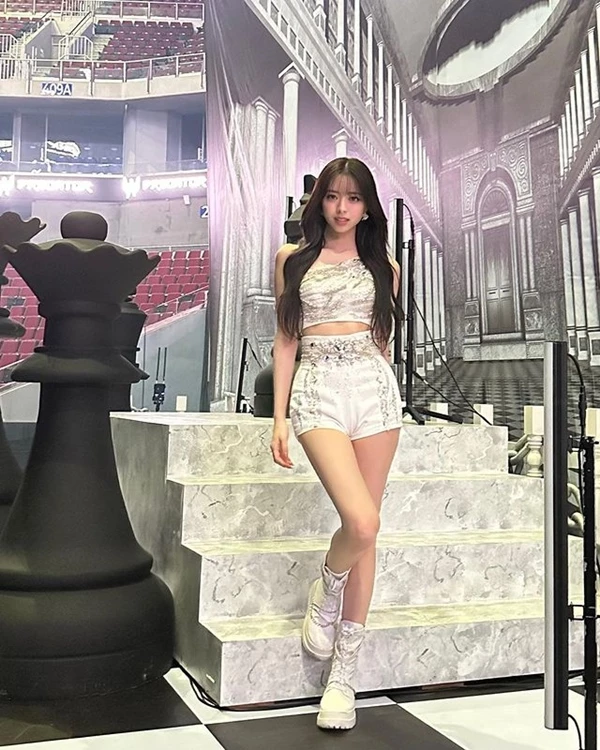 itzy yuna instagram