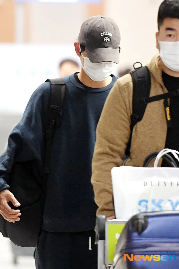 Song Joong Ki airport