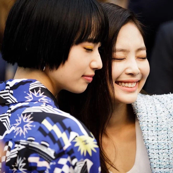 Nana Komatsu Jennie