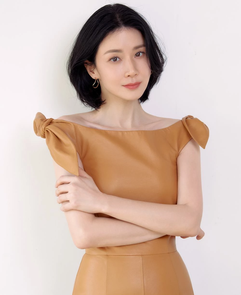 Lee Bo-young