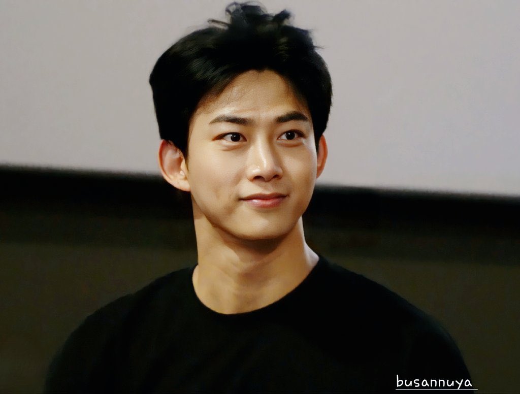 ok taecyeon