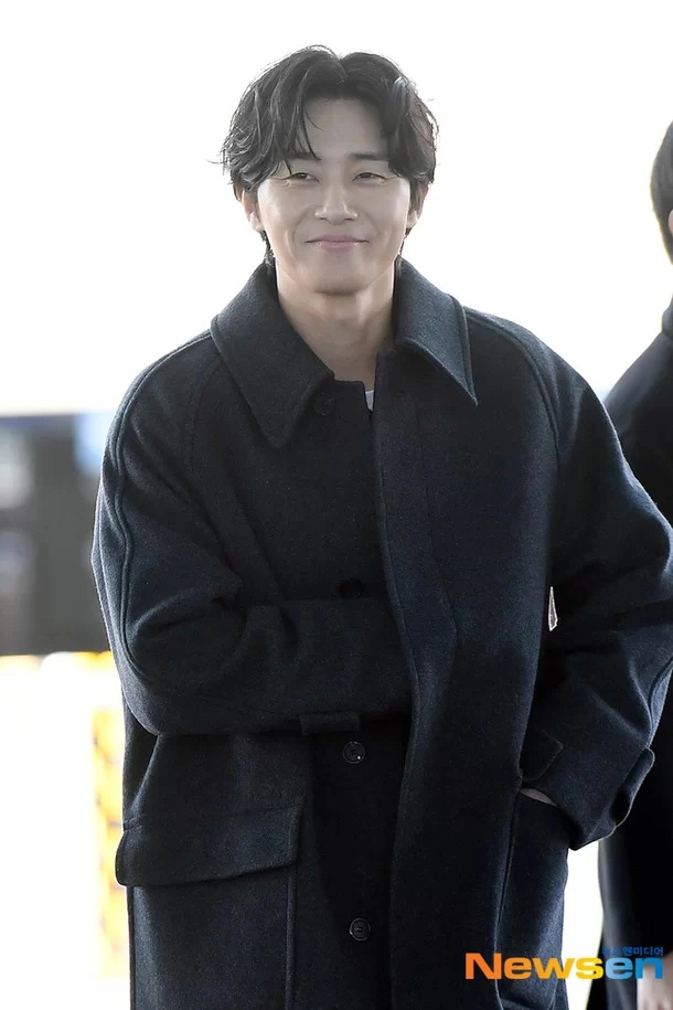 Park Seo Joon airport