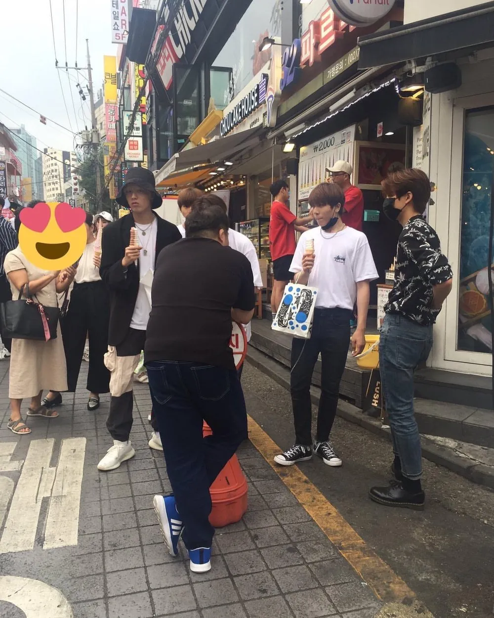 Treasure-predebut