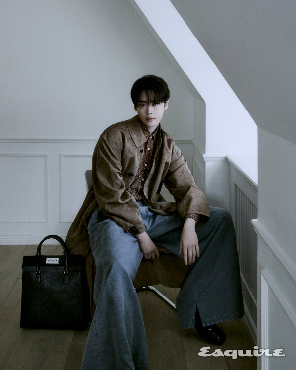 lee jong suk