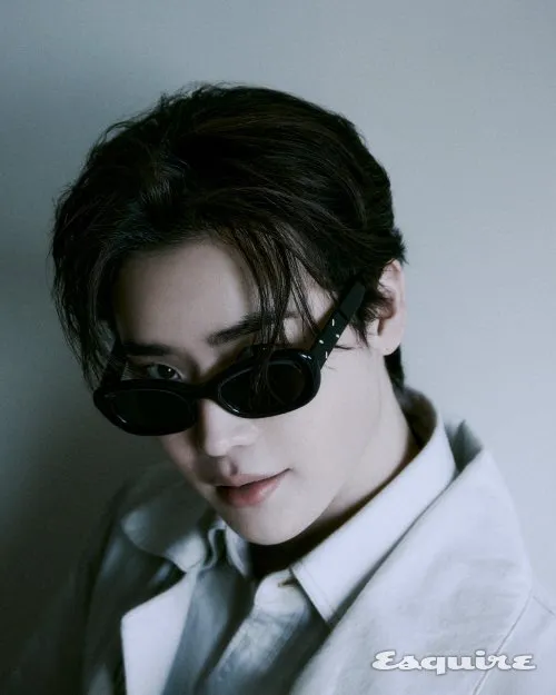 Lee Jong Suk