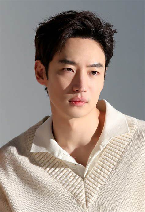lee je hoon