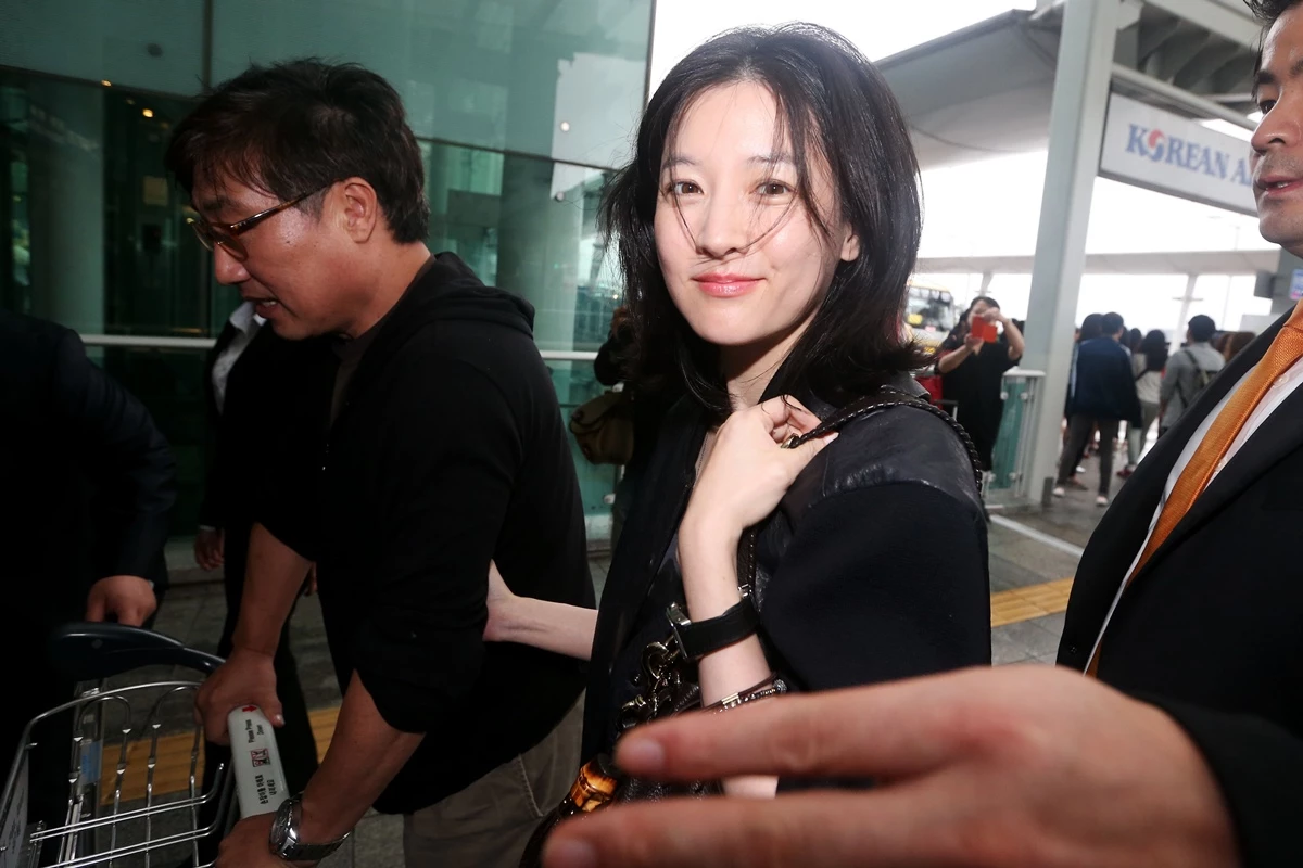 Lee Young-ae Jung Ho-young