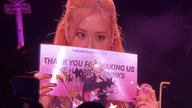 blackpink rose concert