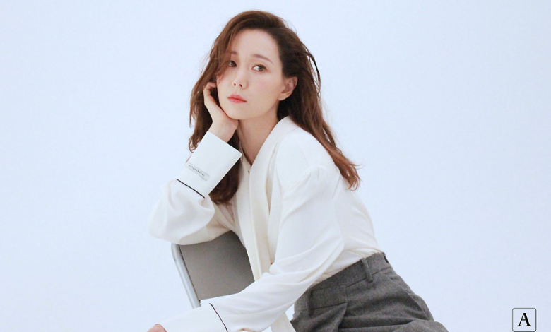 Lee Yoo-Young thumbnail