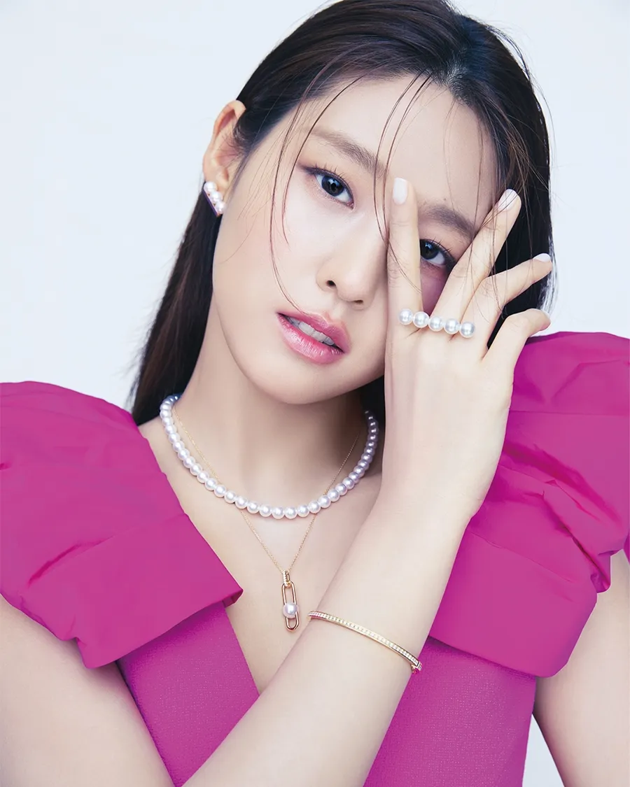 Seolhyun Harper’s Bazaar
