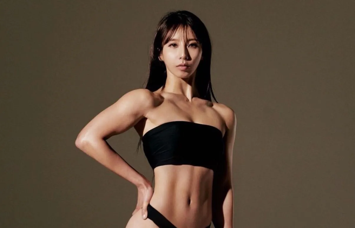 Physical 100-Kim Da Young