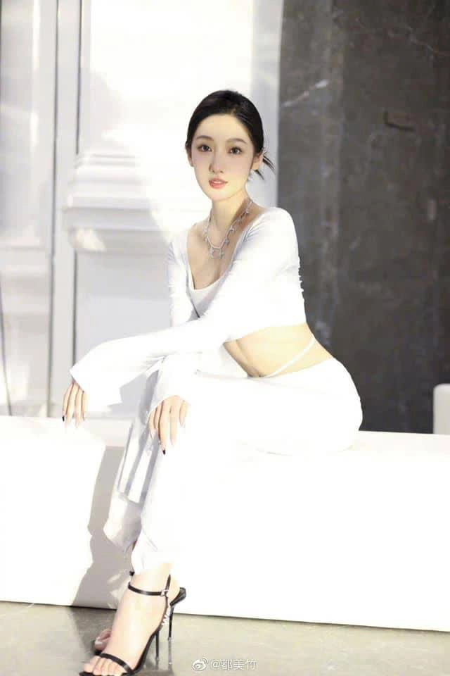Du Meizhu