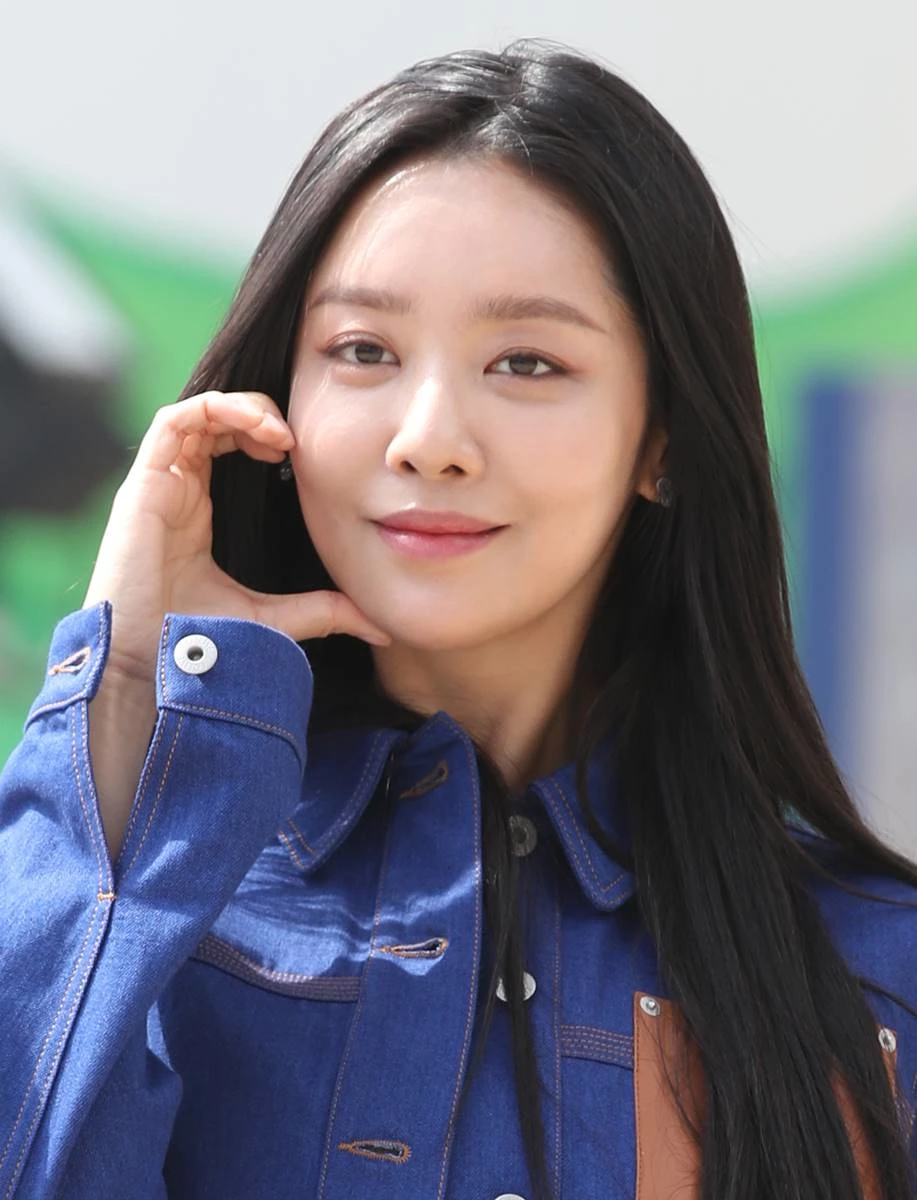 cha joo young