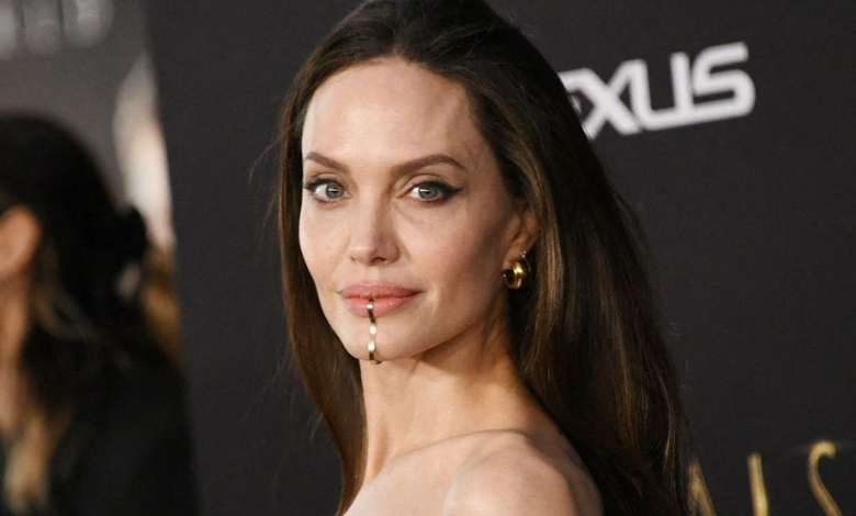 Angelina-jolie thumbnail