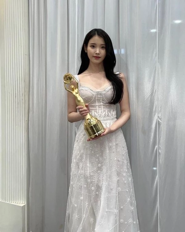 iu