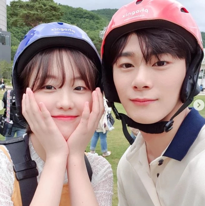 Kim Bo Yoon Moonbin
