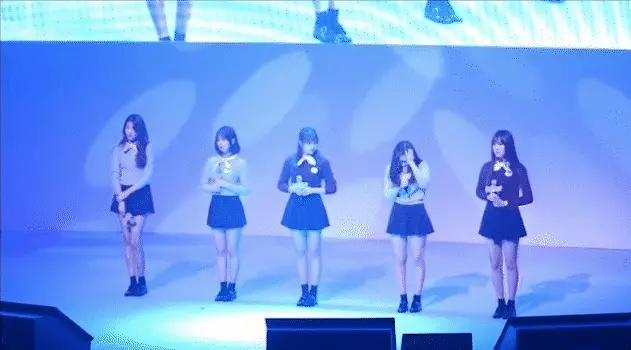 SinB suddenly collapsed onstage from constant dizzying and cold sweats 
