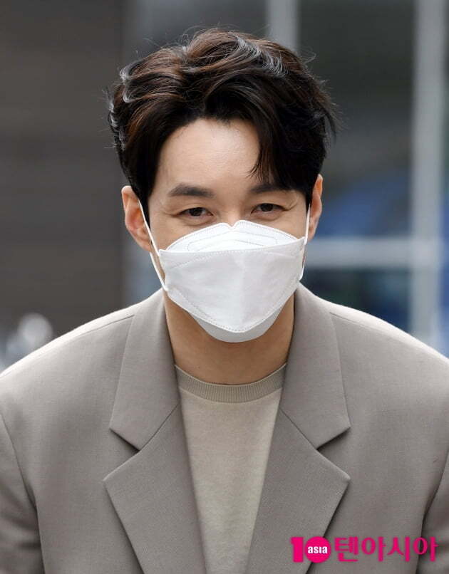 Shim-Hyung-Tak