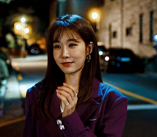 yoo-in-na