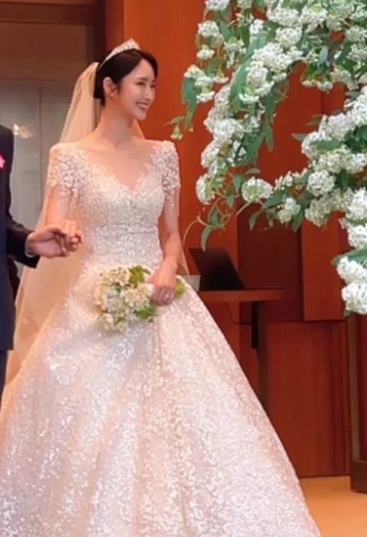Jung-Joo-yeon