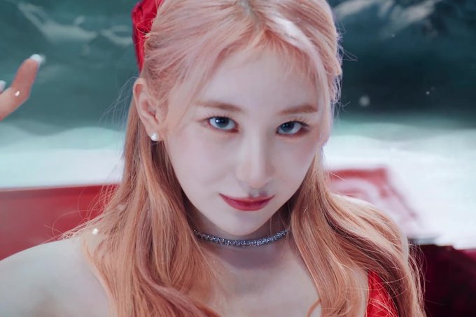 lee chaeyeon thumbnail