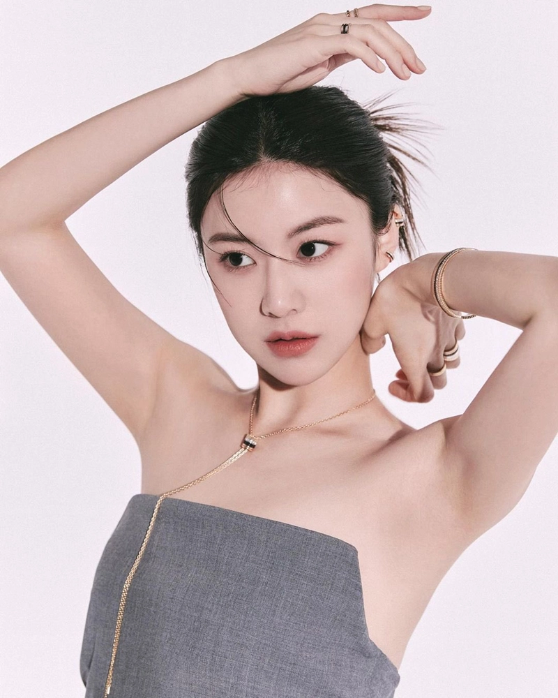 Go Yoon Jung