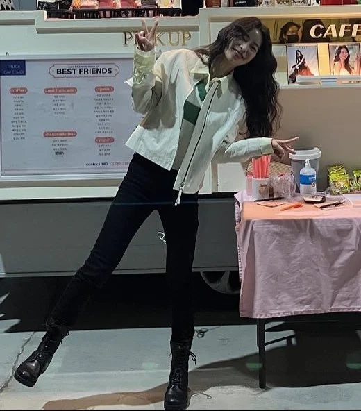 Lim Ji-Yeon