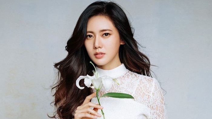 Choo-Ja-hyun-thumbnail