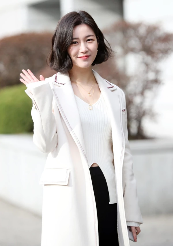 lee da in