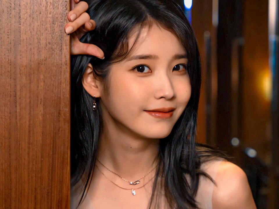 IU