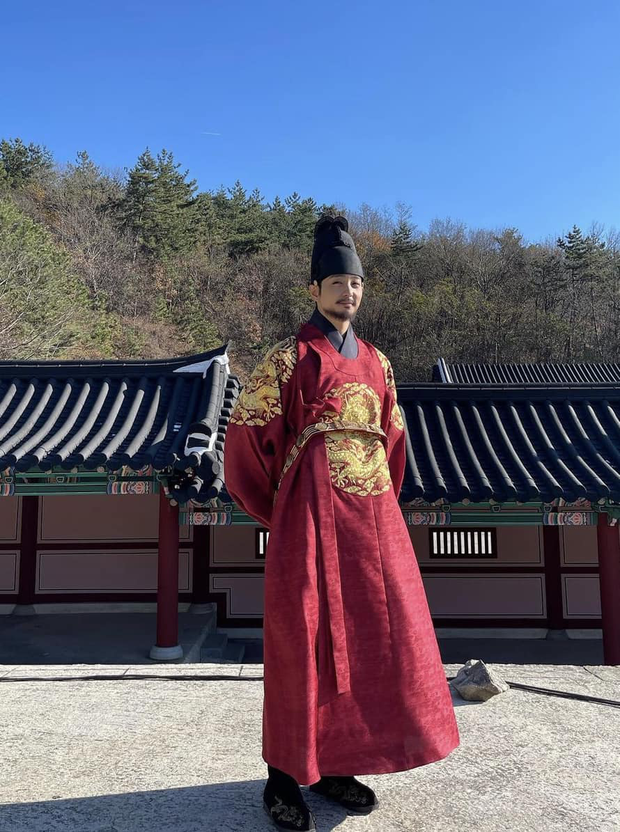 hyun woo