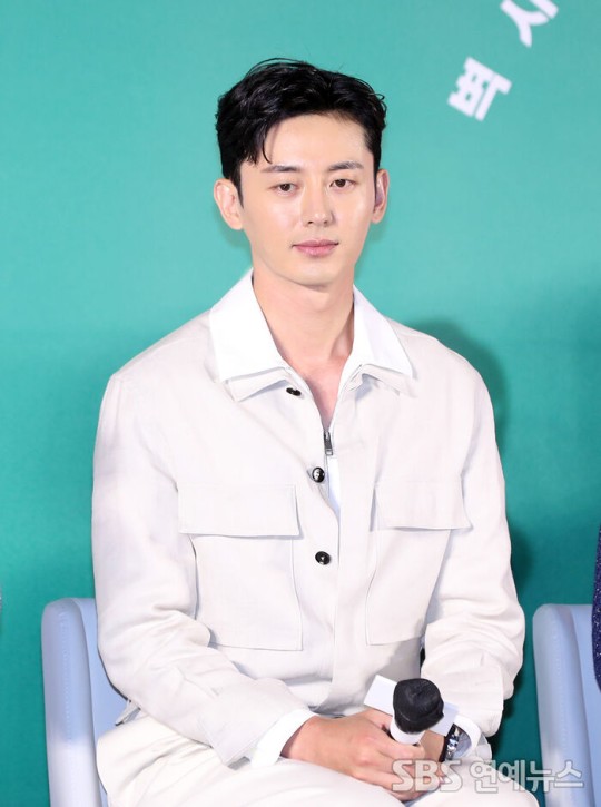 Lee-Ji-hoon