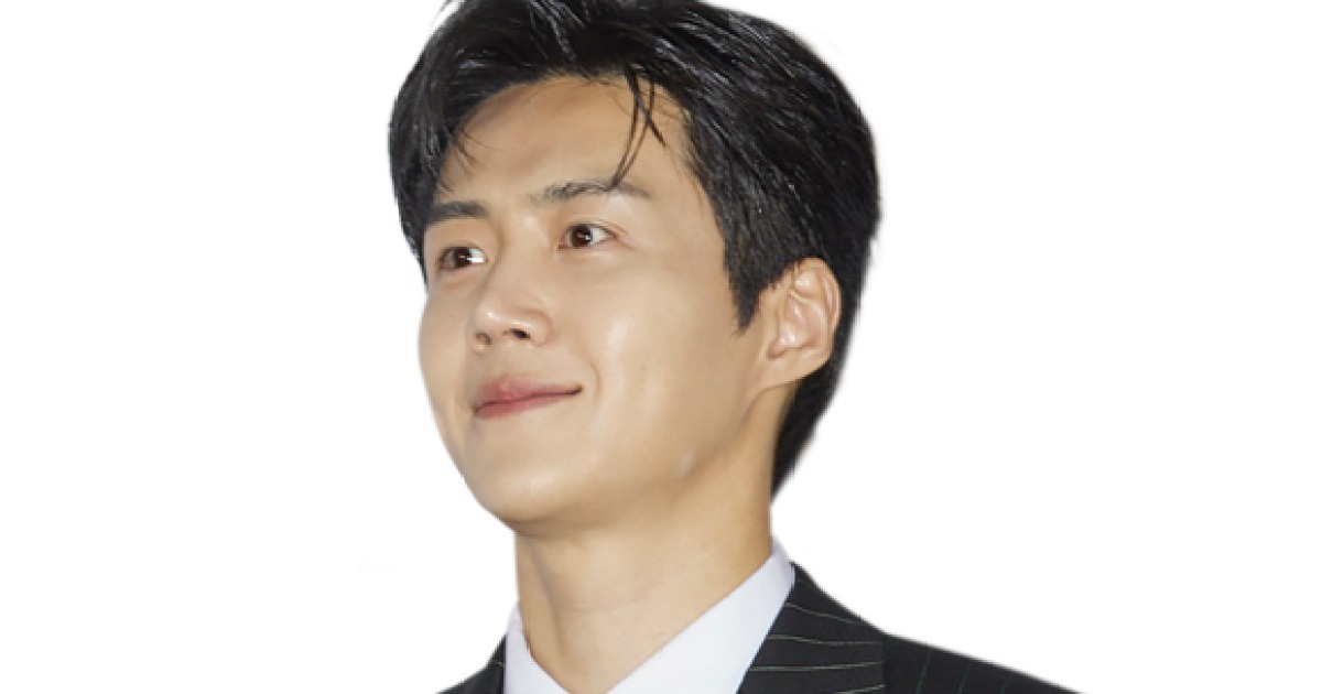 Kim-Seon-ho-thumbnail