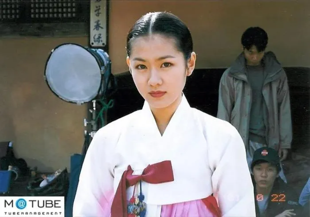 son-ye-jin