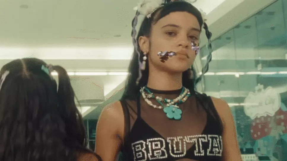 Olivia-Rodrigo-Brutal