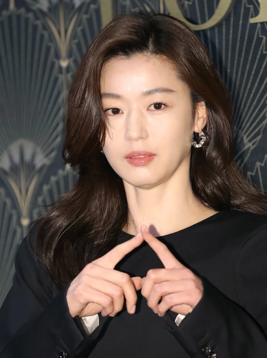 Jun-Ji-hyun