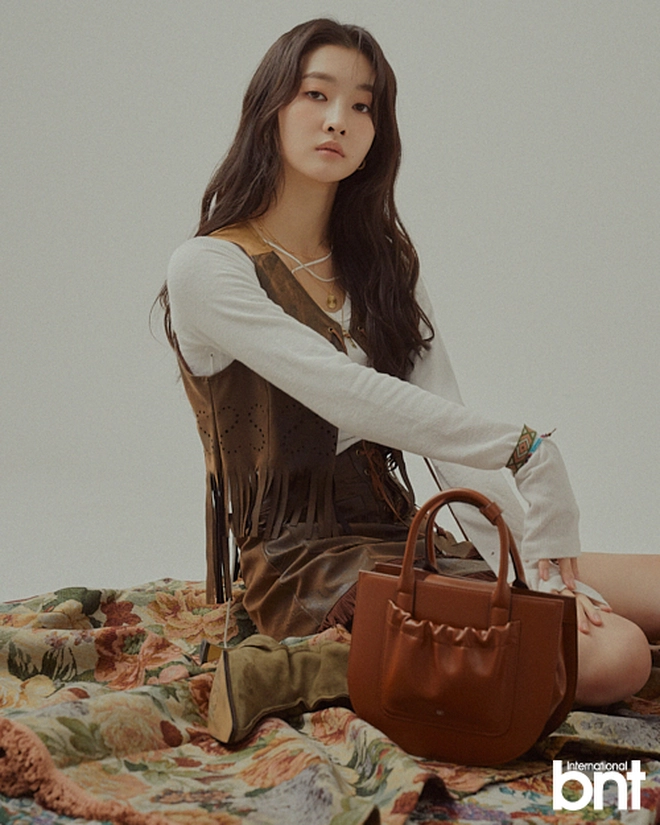  Hong Bi Ra  