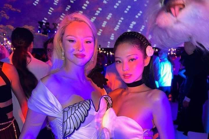 jennie thumbnail