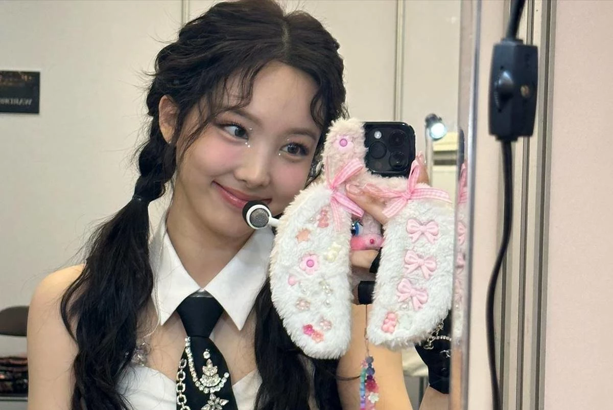 nayeon thumbnail