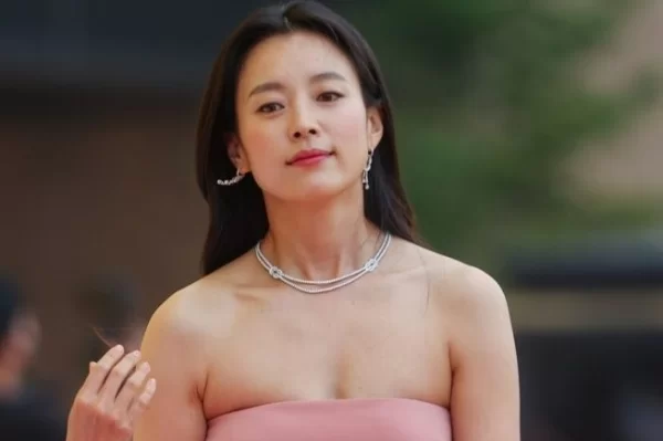 han hyo joo
