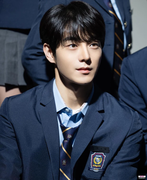 yoo jung hoo