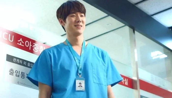 Yoo Yeon Seok 