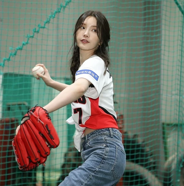 Park Seo Joon Rumored Girlfriend-YouTuber Xooos