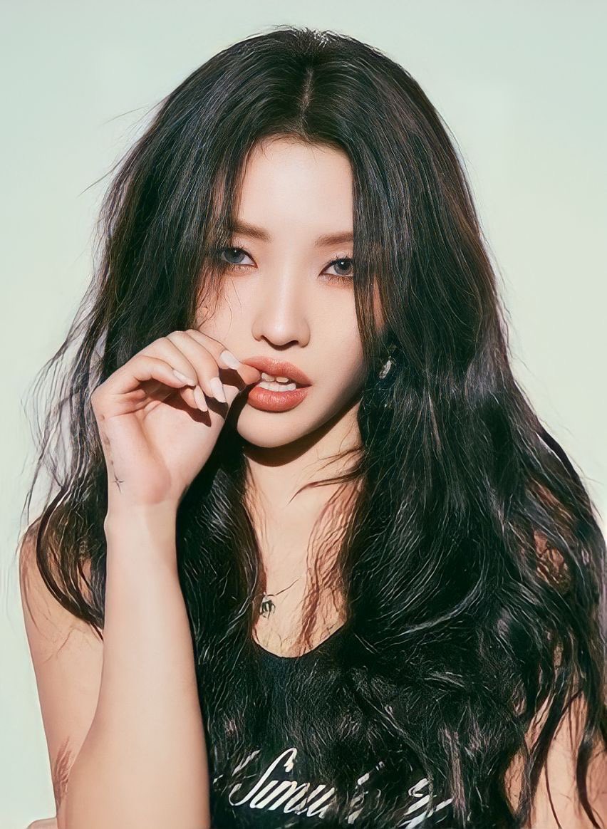 jeon soyeon 