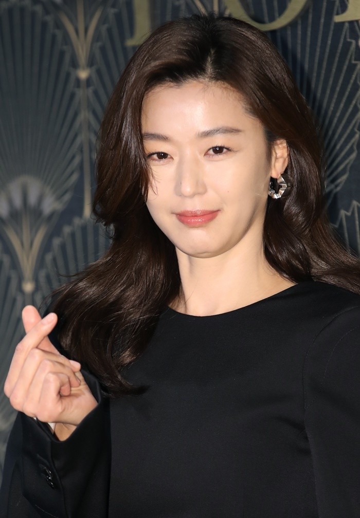 Jeon Ji hyun