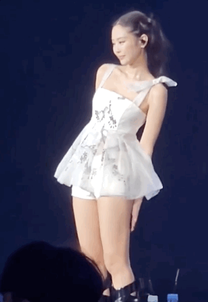 BlackPink Jennie Born Pink Ha Noi